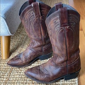 FRYE brown leather Women’s Western boots, size 6.5